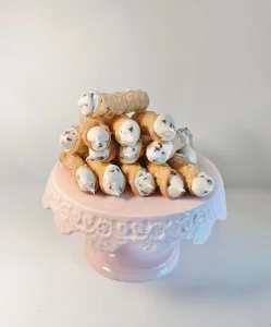 Cannolis - Sprinkles Italian Bakery and Market