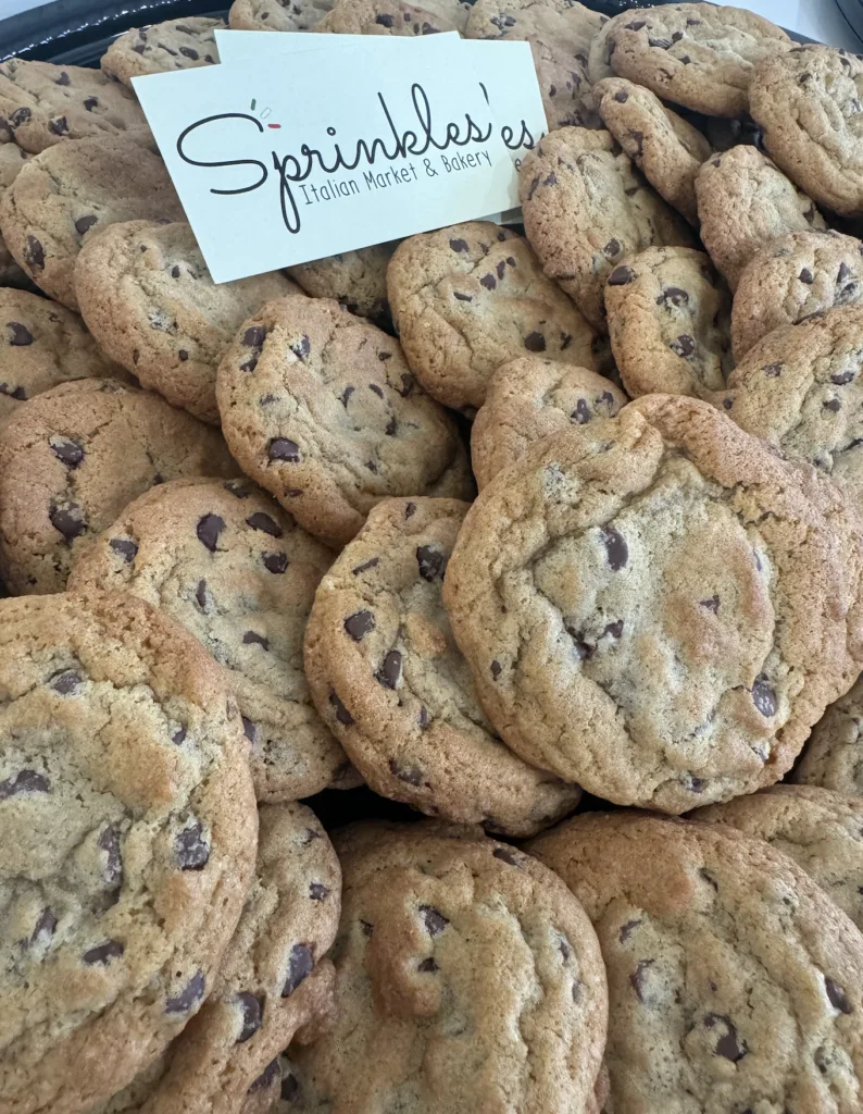 chocolate chip cookie